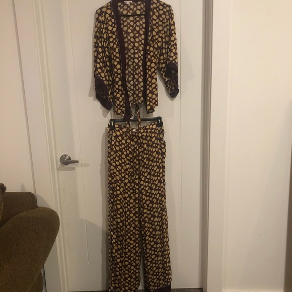 Two piece set! - Picture 7 of 7